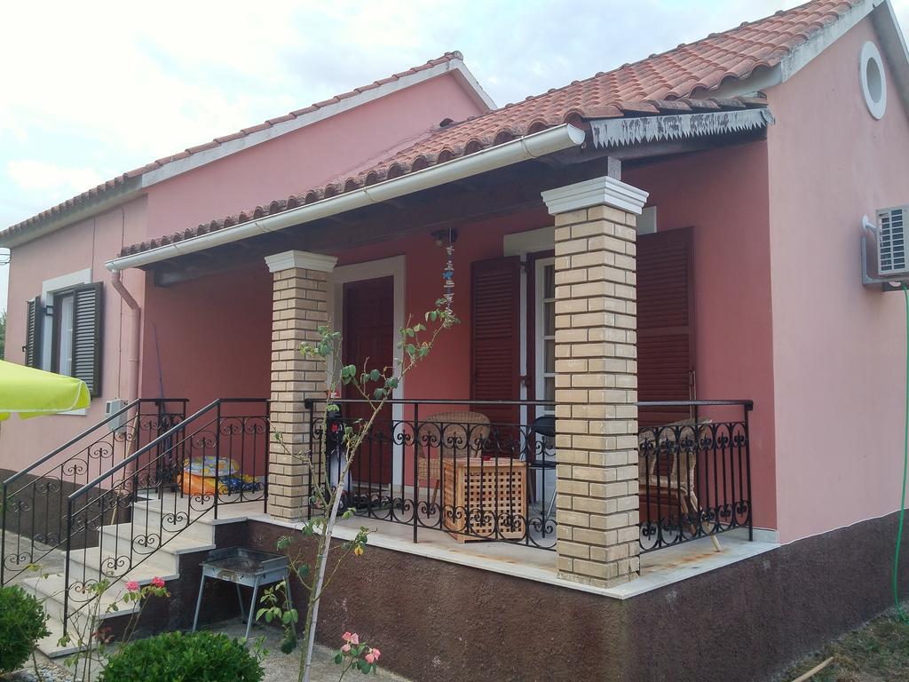 Beautiful Nearby Beach House With Garden, Private Pool And Large Yard Сидари Стая снимка
