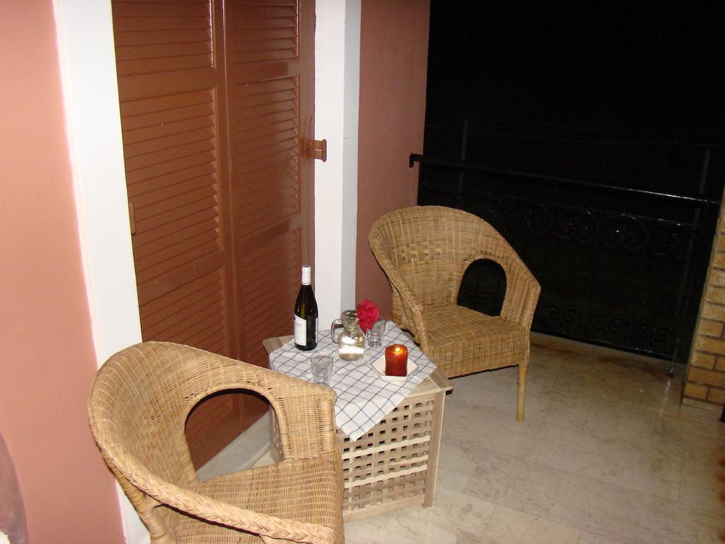 Beautiful Nearby Beach House With Garden, Private Pool And Large Yard Сидари Стая снимка