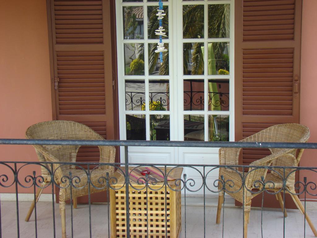 Beautiful Nearby Beach House With Garden, Private Pool And Large Yard Сидари Екстериор снимка